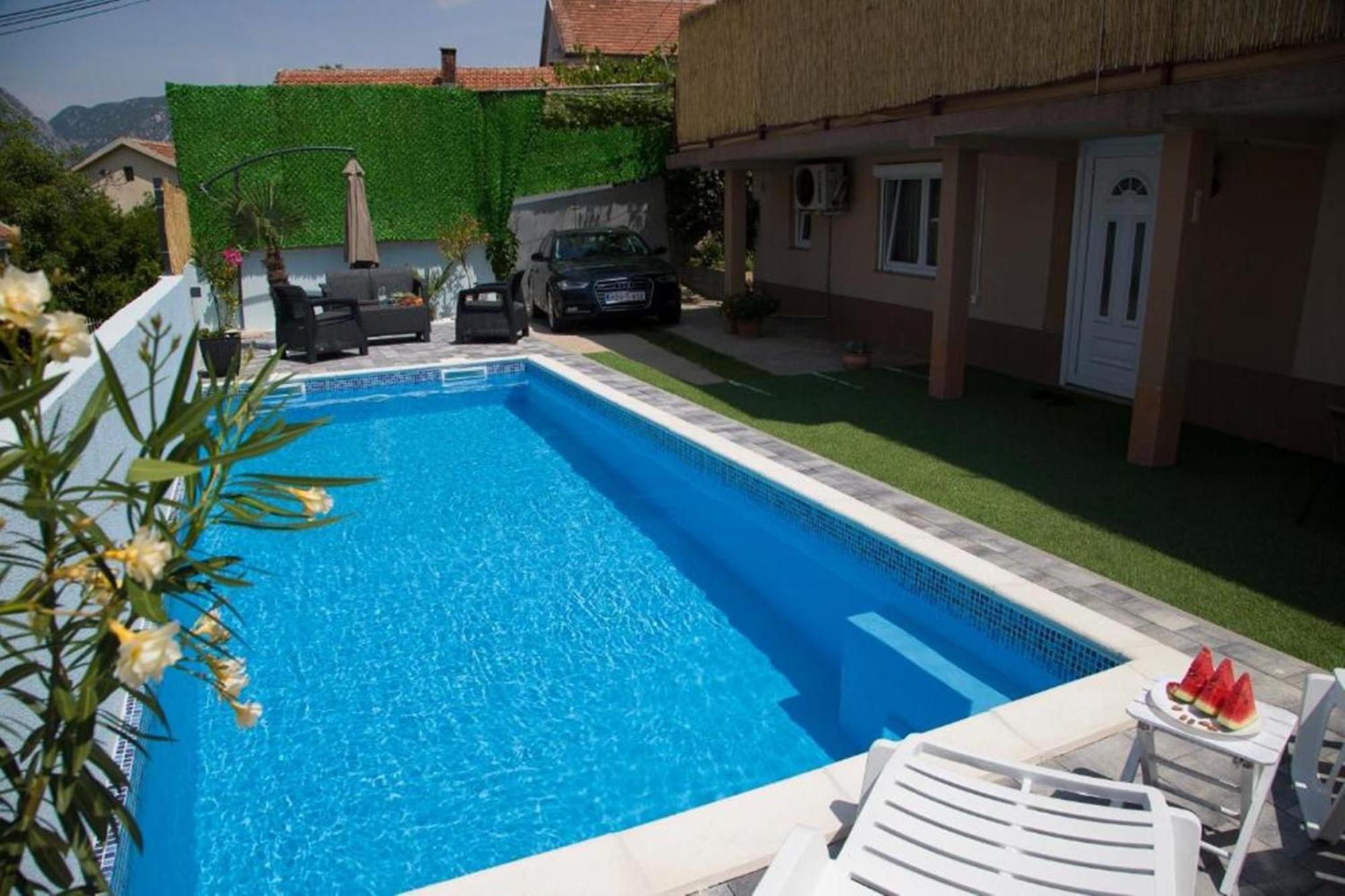Summer House With Heated Swimming Pool Мостар Экстерьер фото